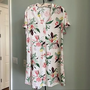H&M 
ROLLED SLEEVE FLORAL DRESS